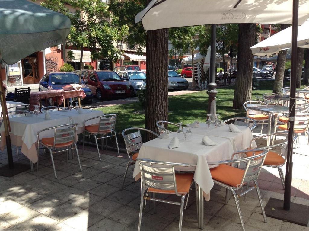 Hostal Santa Marta Aranjuez Exterior photo